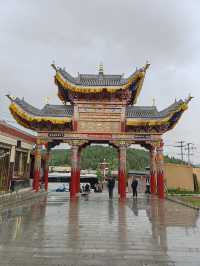米拉日巴佛阁因何而建？