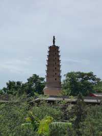 白塔寺，明正統十三年（1448)，由鎮守甘肅內監劉永誠在白塔古剎遺址上重建