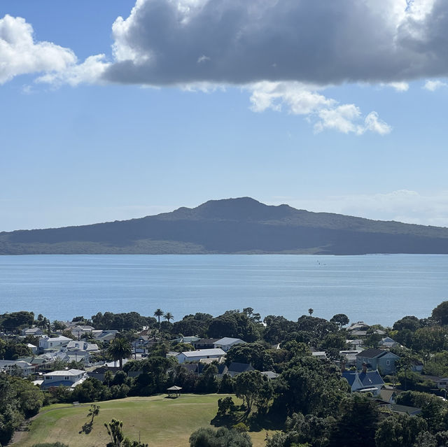 Dormant volcanoes and city views in Auckland!