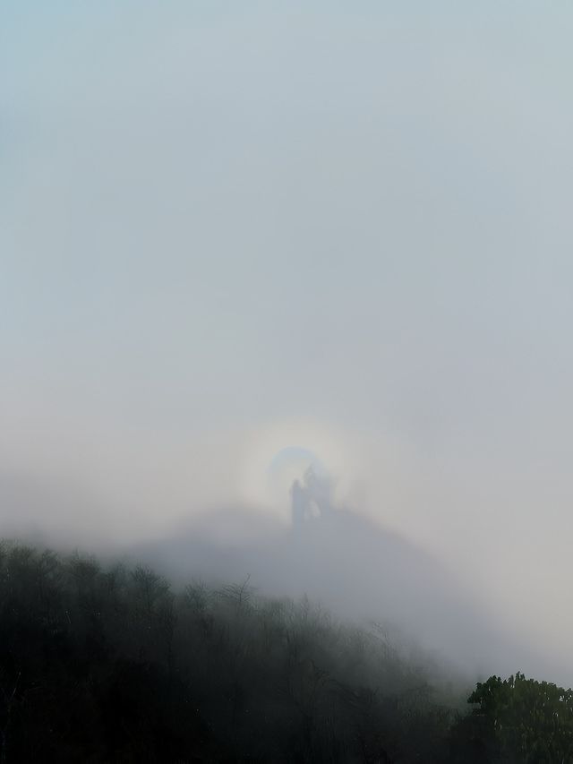 斗篷山絕境過後的狂歡