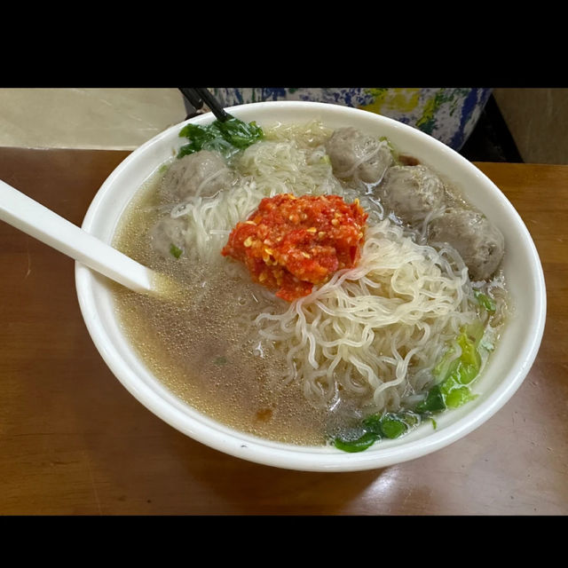 어느 시간에 가도 항상 손님이 있는 맛집 :)