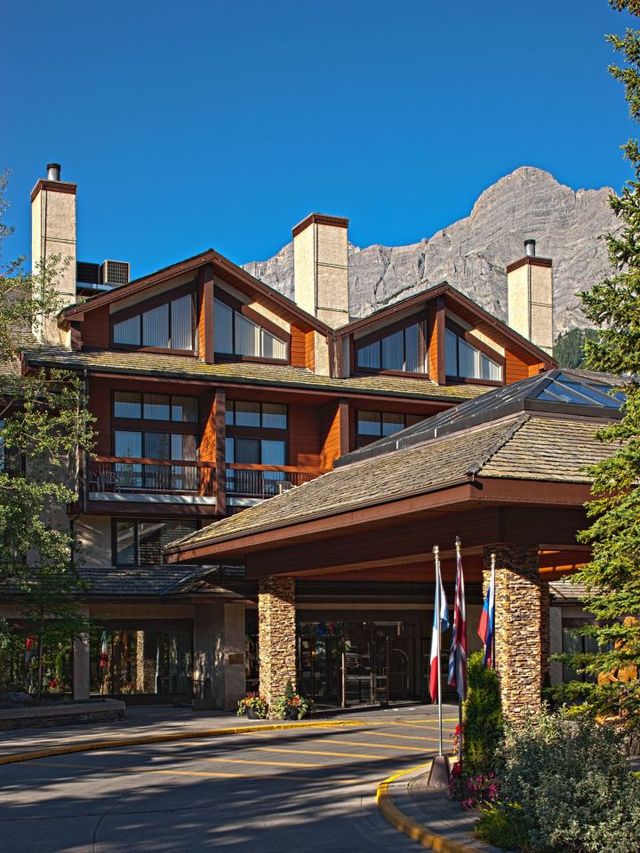 🏔️ Escape to Kananaskis: Luxury Amidst the Peaks 🌲