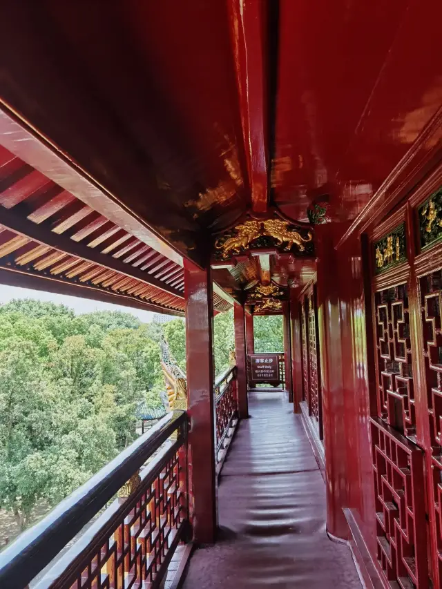 Yueyang Tower—A Great Place for Nearby and Family Trips