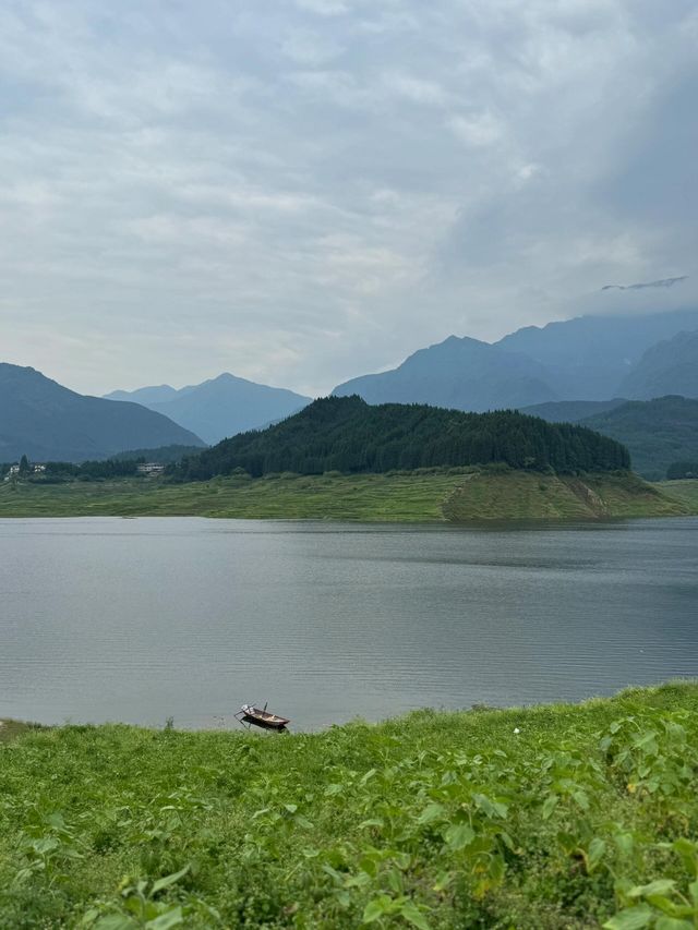 眉山雅女湖