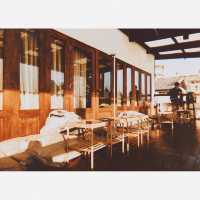 曼谷青旅URBY｜離唐人街近，同一層好有一家咖啡廳和一家酒吧