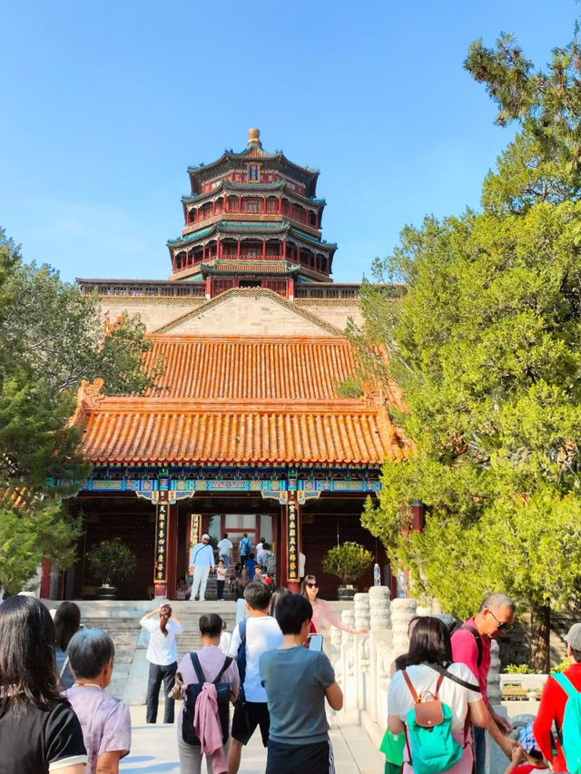 頤和園，皇家園林典範，適合秋遊