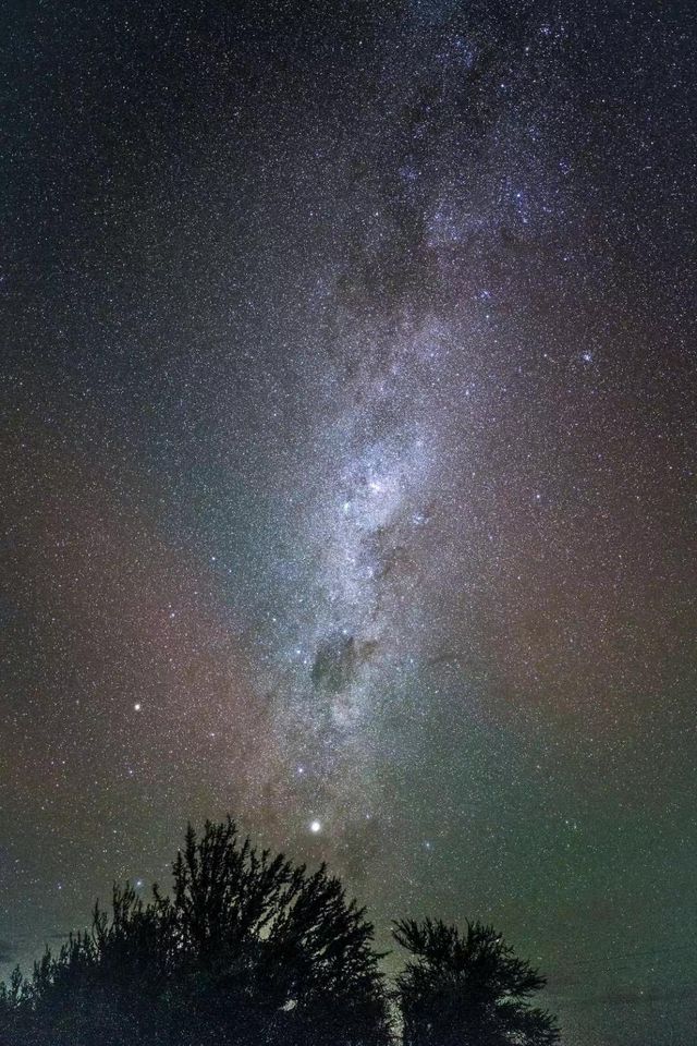 《阿塔卡馬沙漠：奇幻之境，探秘「火星」奇觀》。