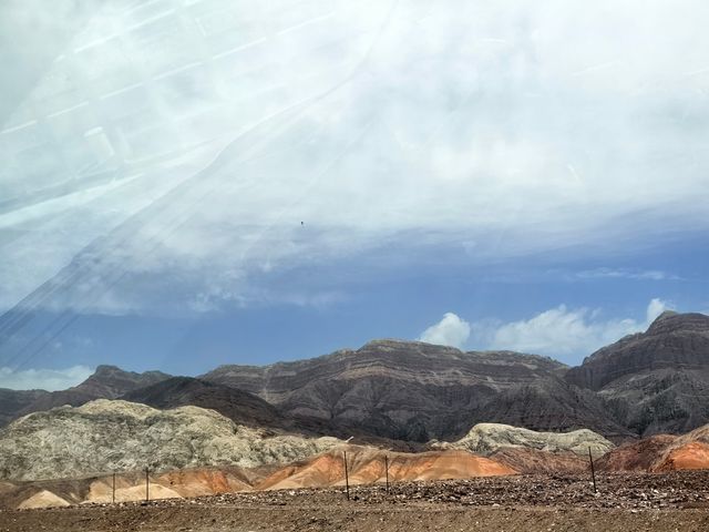 新疆旅行之八，走新疆最美公路——吐和高速。