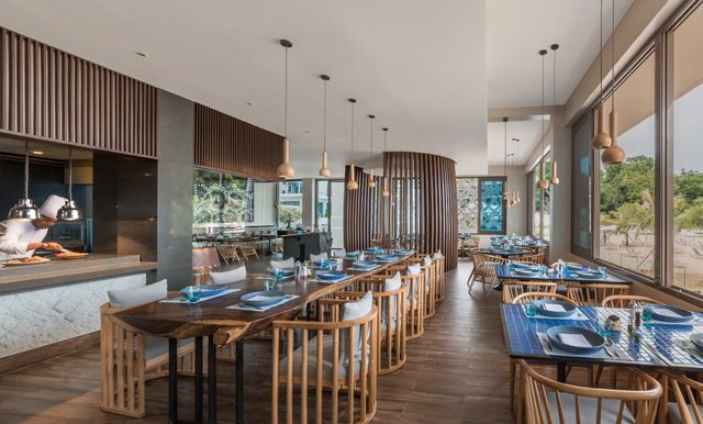 緋紅度假酒店&Spa｜長灘島完美假期。
