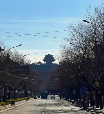 登臨出世界,萬古青蒙蒙