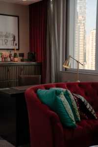 住在中環Ovolo，與復古港風適配