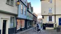 漫步Elm Hill，邂逅中世紀的時光綺夢