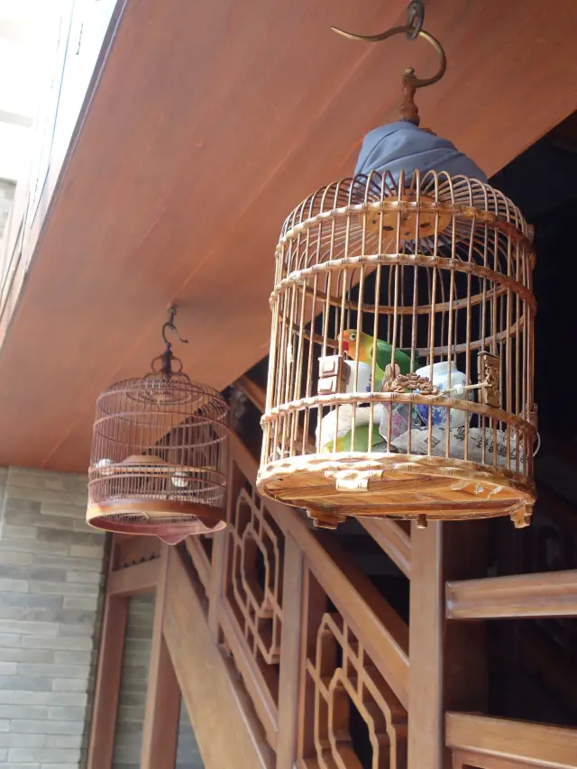 An ancient-style restaurant with a garden-like atmosphere: Datong Fenglingge