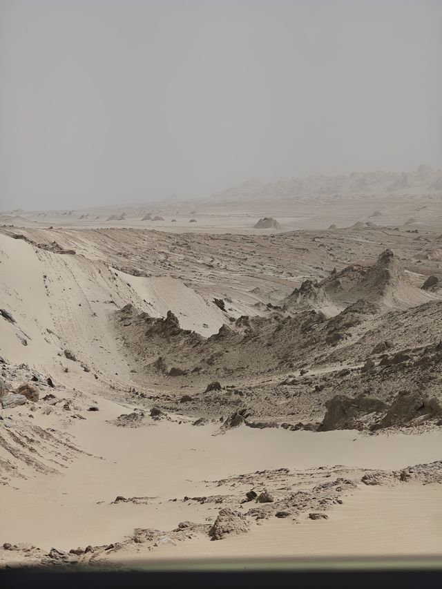 俄博梁魔鬼城:大西北的火星營地 俄博梁魔鬼城:大西北的火星營地