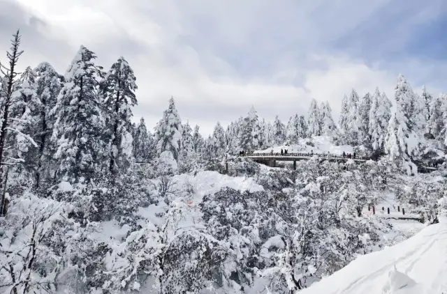 3.17 Wawushan Today - Deserted…
