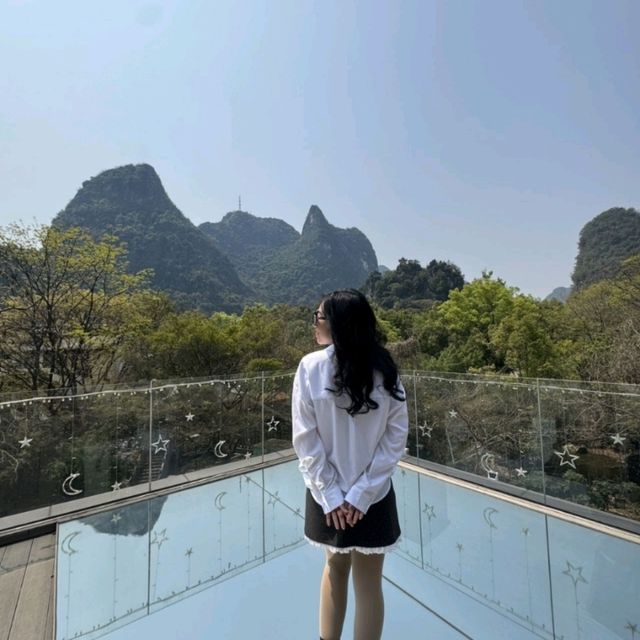 **Family Trip to Yangshuo | The Massive Mountain-View Room Took My Breath Away! ⛰**  