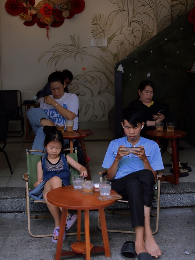 五一喺越南芽莊嘅悠閒慢生活  舊年十一帶住囡囡同老媽一齊打卡咗越南河內，留下咗非常深刻嘅印象