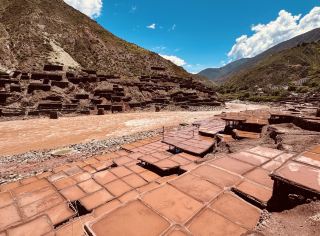 Glaciers and Hairpin Turns: A 72-Hour Wild Confession to Eastern Tibet's Changdu