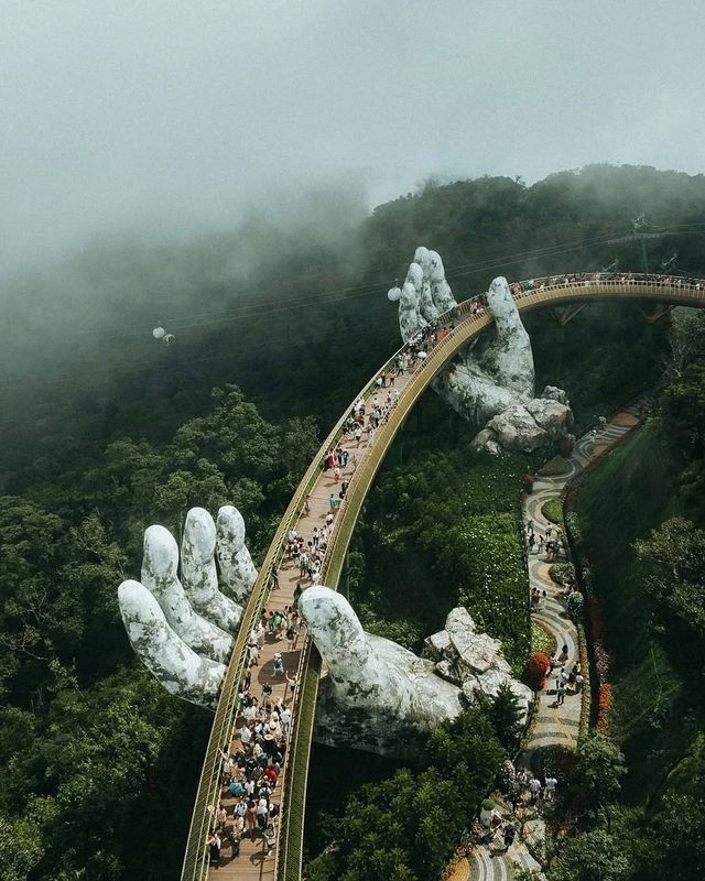 佢擁有好多耀眼嘅title：係《國家地理》蓋章認證嘅「人生必去Top50」；連續四年被評為「世界領先