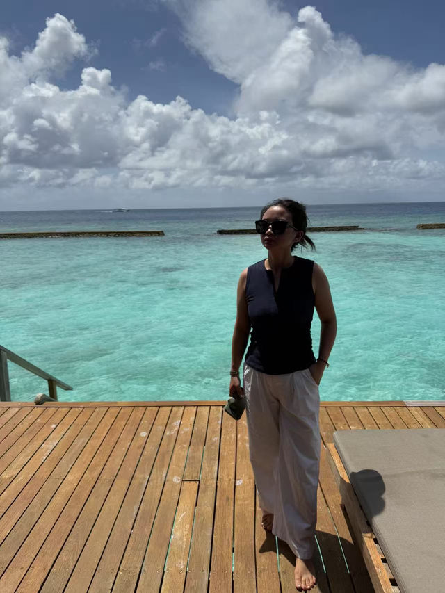 碧海白沙間，赴一場海島烏托邦之約維利甘度島真的是藏在印度洋的私人度假秘境，藍到發光的海水配著細軟白