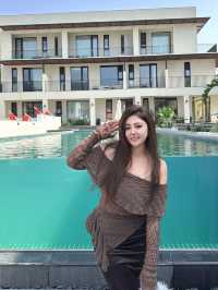 碼住在廬山西海碰上了chao牛的出片民宿～