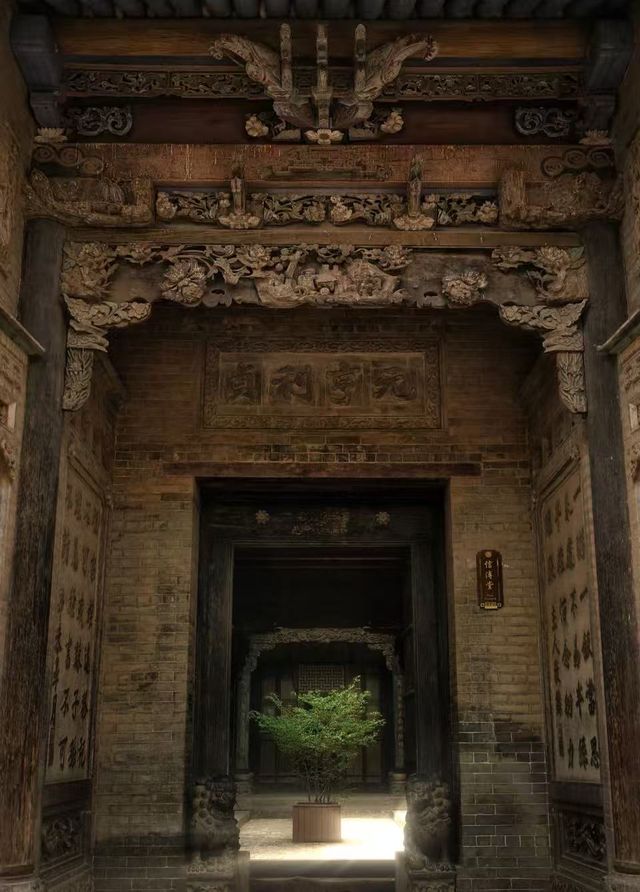 來鴻達酒店停車自由免費“豪氣太接地氣了! 來鴻達酒店停車自由免費“豪氣太接地氣了!