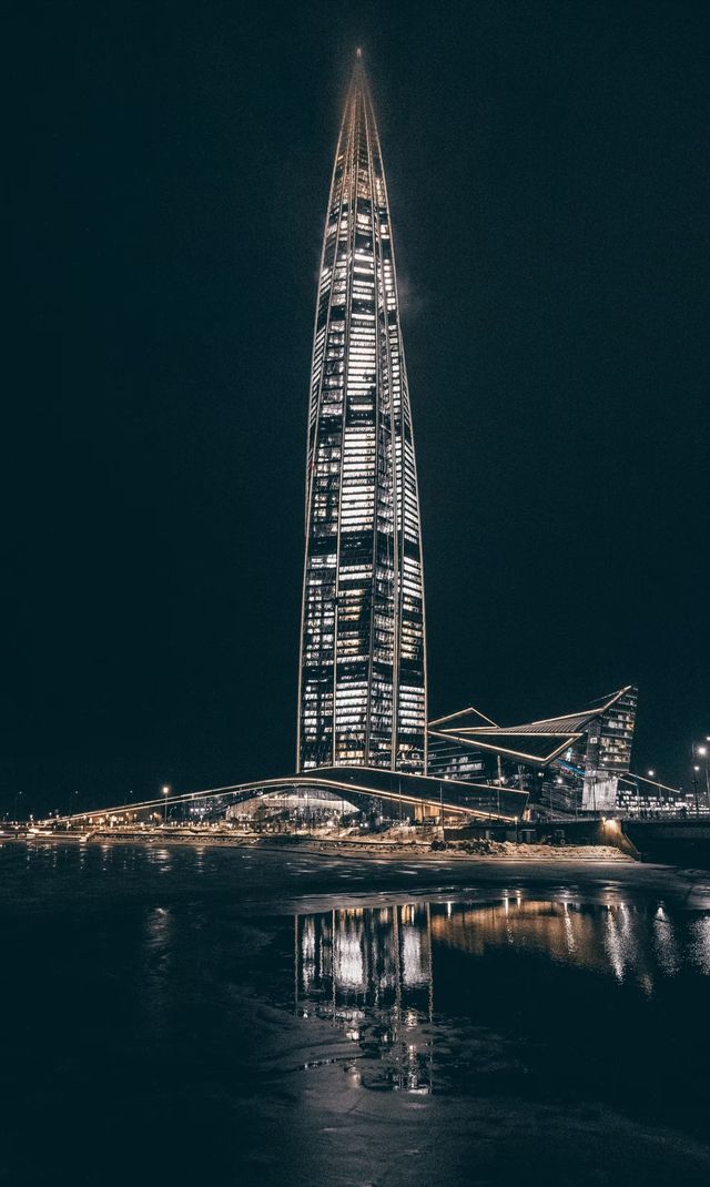 戰鬥民族的傲嬌！歐洲第一高樓竟長這樣