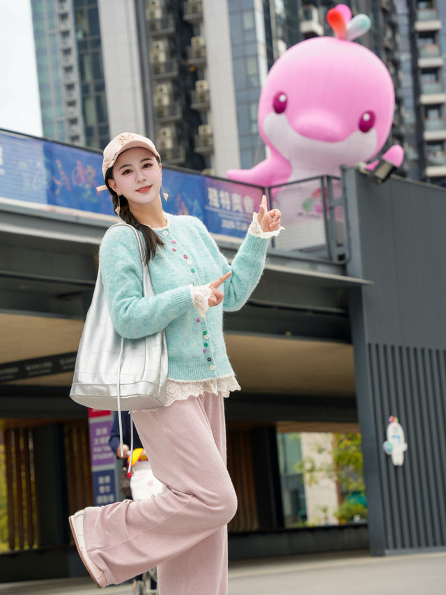 香港啟德體育園大灣雞萌到心化! 香港啟德體育園大灣雞萌到心化!