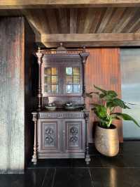 西雙版納江景酒店天花板