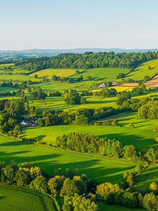การท่องเที่ยวชมสหราชอาณาจักรด้วยรถยนต์ส่วนตัวในช่วงเทศกาลชิงหมิงนั้นงดงามจนคุณต้องตะลึง ห้ามพลาดเด็ดขาด!