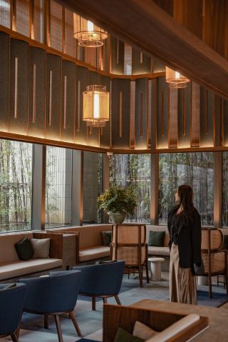 Shanghai in the rain curtain slows down amidst warm light and greenery