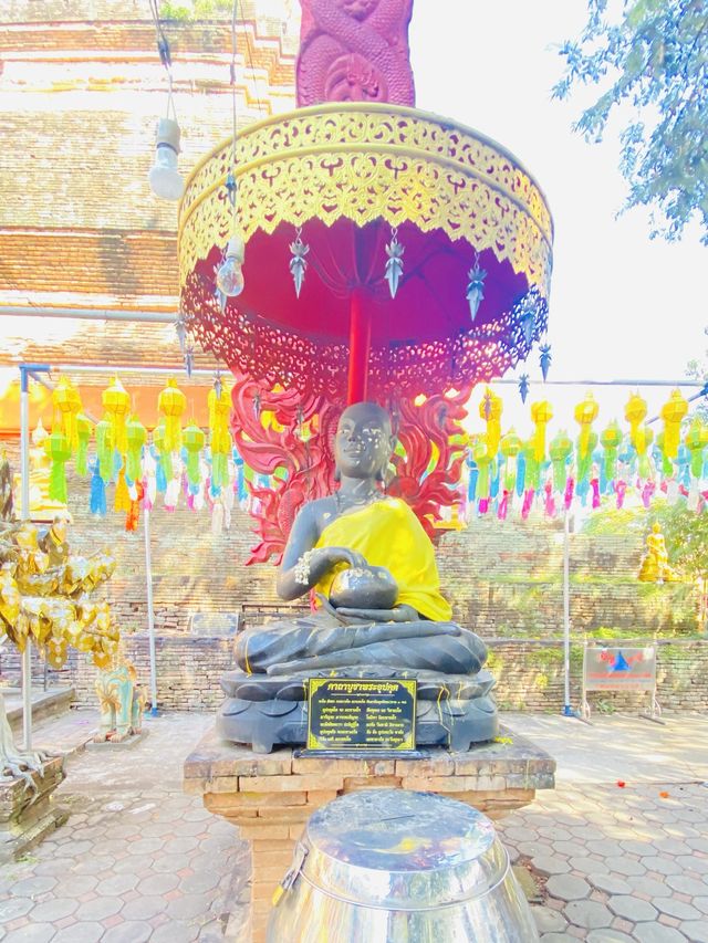 รดน้ำพระเจดีย์ | วัดโลกโมฬี | เชียงใหม่