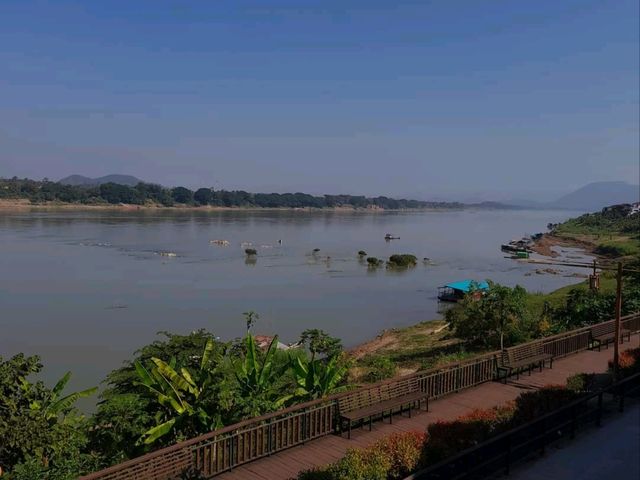 บ้านเเสงตะวัน เชียงคาน 