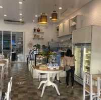분위기와 맛 모두 잡은 “10 Dove Street”
