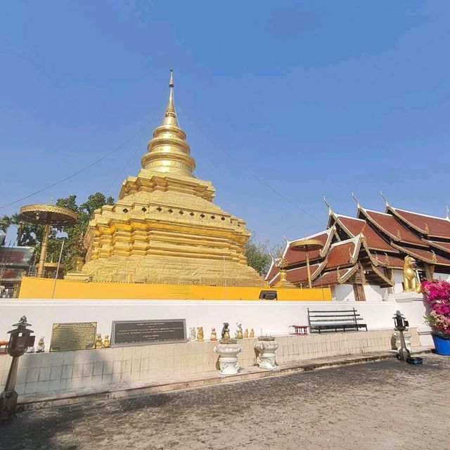 วัดพระธาตุศรีจอมทองวรวิหาร (วัดคนปีชวด)เชียงใหม่