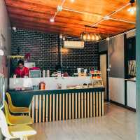 ร้านกาแฟชิคๆ บรรยากาศร่มรื่นในตัวเมืองภูเก็ต