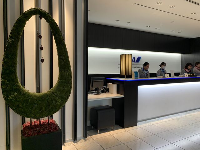 ベトナム　ベトナム観光　搭乗前に成田国際空港ANAラウンジでお腹いっぱい食べる！