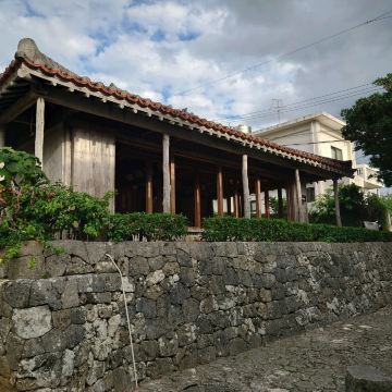 16世紀から残る風情ある石畳道！「金城町石畳道」 | Trip.com 那覇