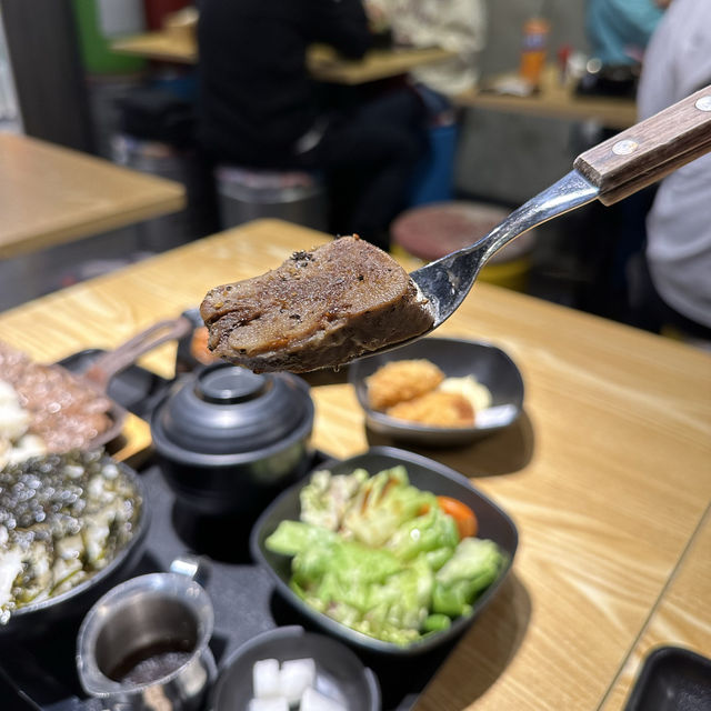 工廈美食！觀塘駱駝漆．鐵板牛舌
