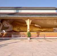 เจดีย์ ShweSanTaw เมืองเย่ เมี่ยนม่า  