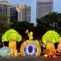 台北市政府前廣場公園的元宵燈會.非看不可