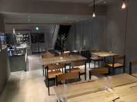 京都・烏丸。中庭も素敵です。町屋を改装した『小川珈琲 堺町錦店』