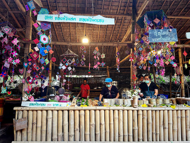 ตลาดโอ๊ะป่อย 📍สวนผึ้ง ราชบุรี
