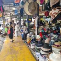 A Weekend Market In Bangkok - Chatukchak