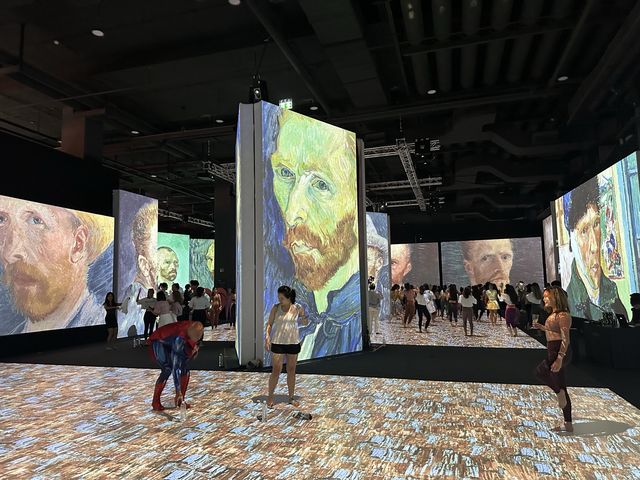 ชมงานศิลปะระดับโลก Van Gogh Alive
