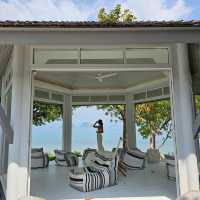 ส่องนกเงือก ดูพระอาทิตย์ขึ้น กินอิ่ม นอนสบาย
ที่ Cape Kudu Hotel 
