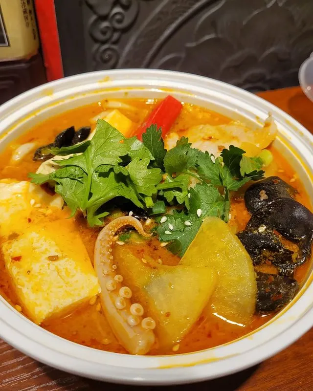 紅磡特色打卡店😍「冒喜」酸辣好滋味💡