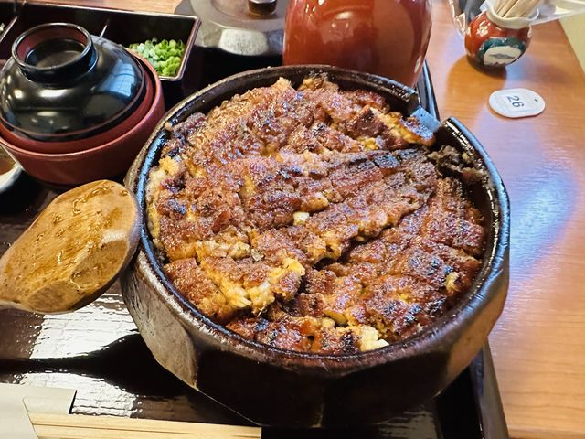 日本名古屋｜百年老店蓬萊軒