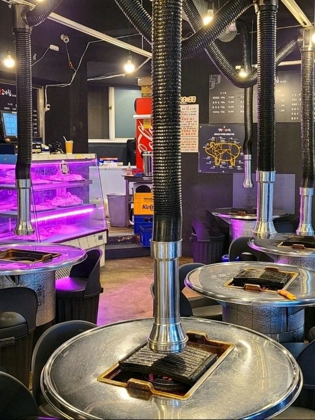 【ソウル】ローカル店でサムギョプサル