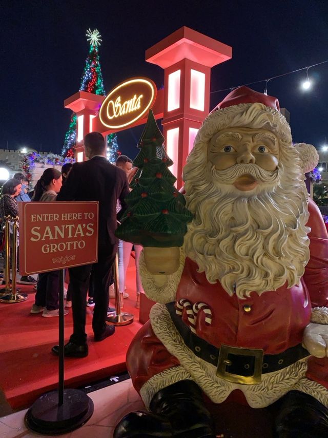 Dubai’s Best Christmas Market 🎁 🎄 🎅 